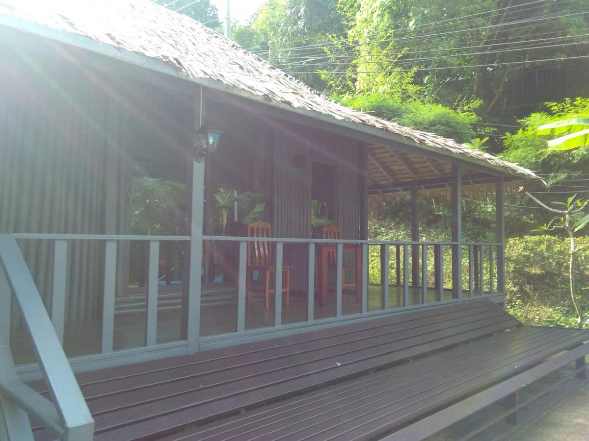 Phi Phi Sea And Hill Resort Exterior foto