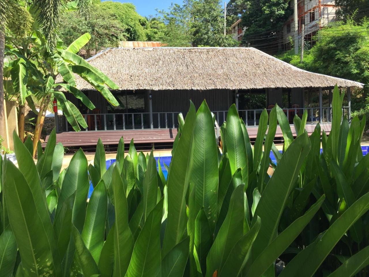 Phi Phi Sea And Hill Resort Exterior foto